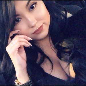 Meet your Posher, Sisi